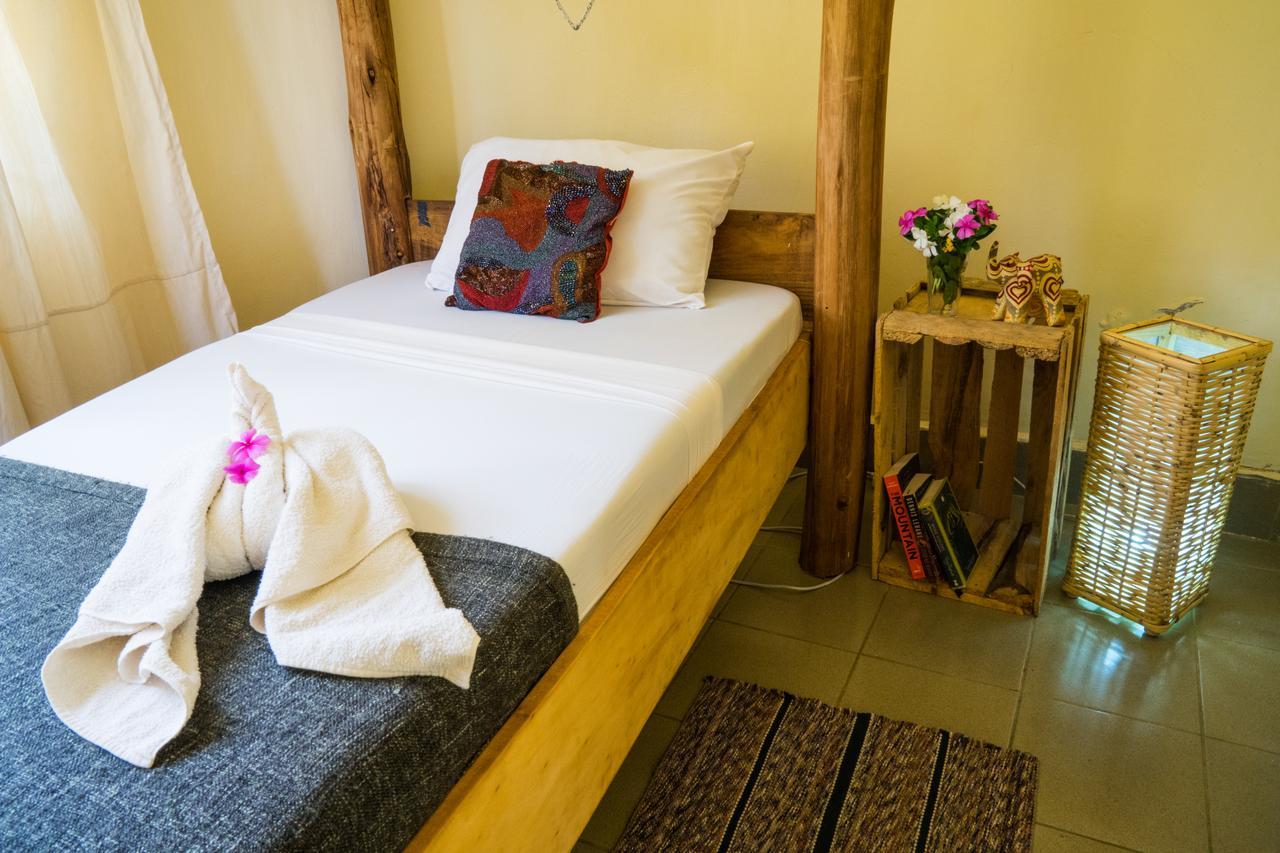 The Secret Garden Hotel موشي المظهر الخارجي الصورة