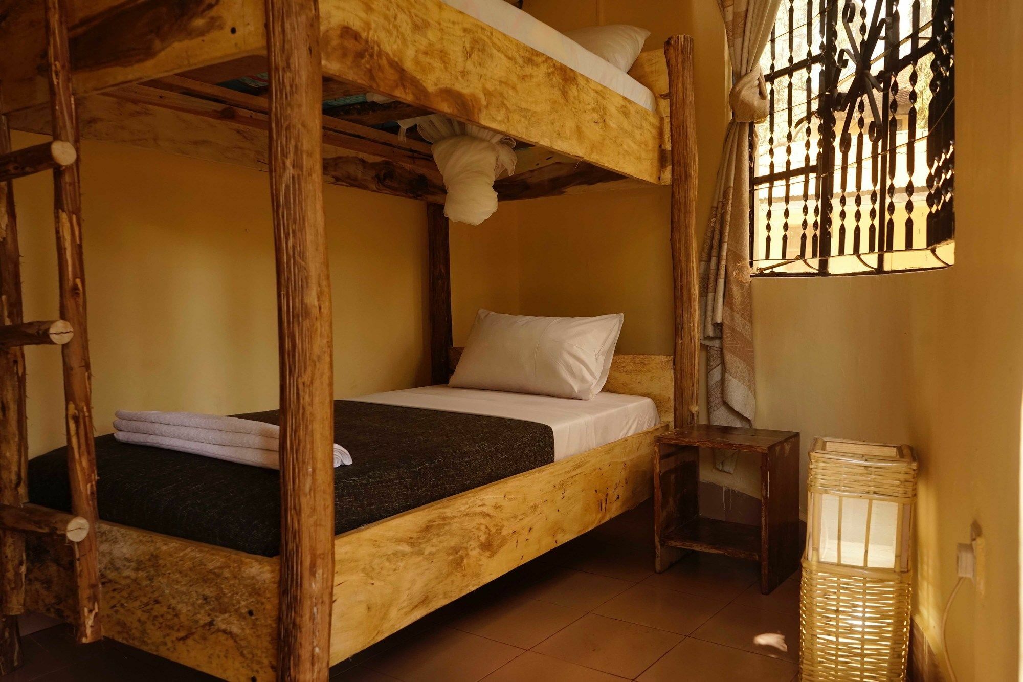 The Secret Garden Hotel موشي المظهر الخارجي الصورة